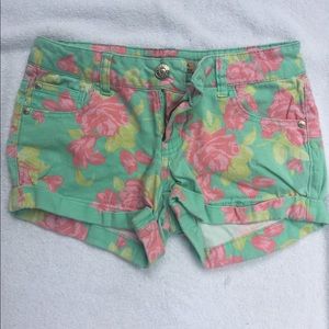 Celebrity pink flower shorts size 5